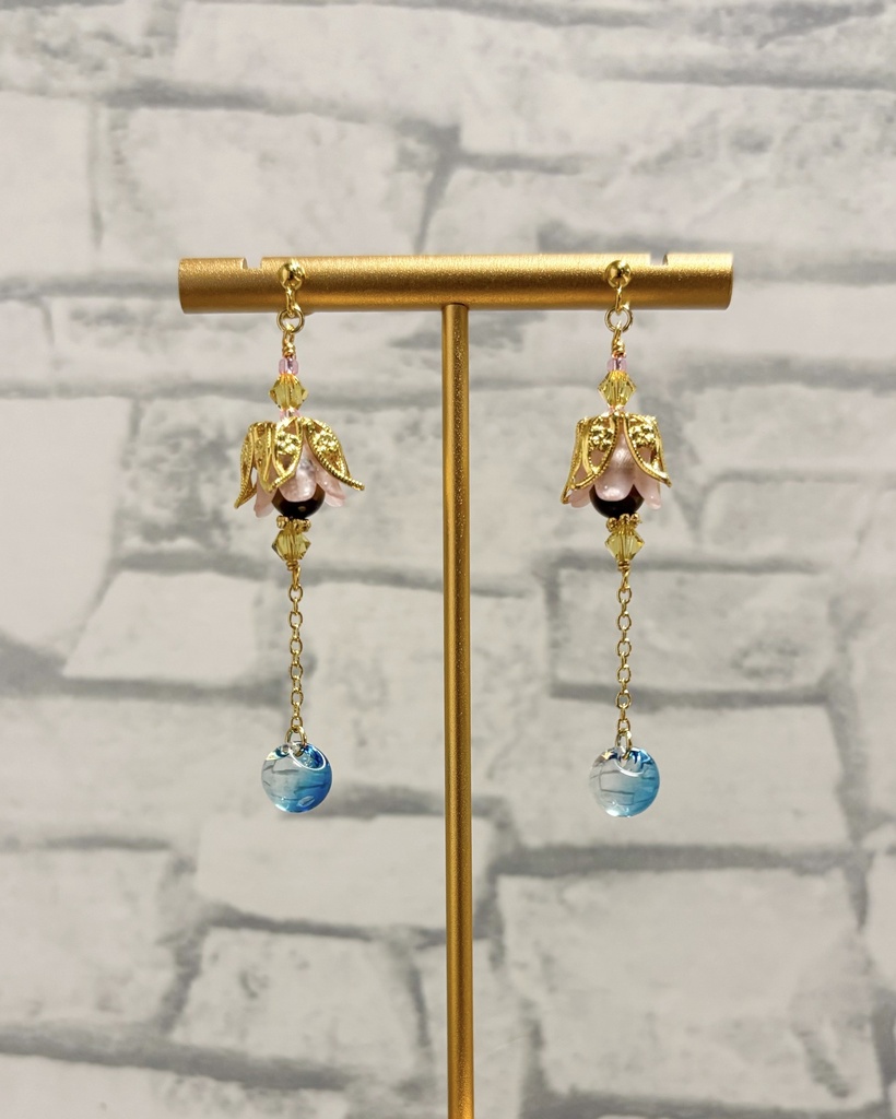 【イヤリング・ピアス】ジータ【お花のランタン】