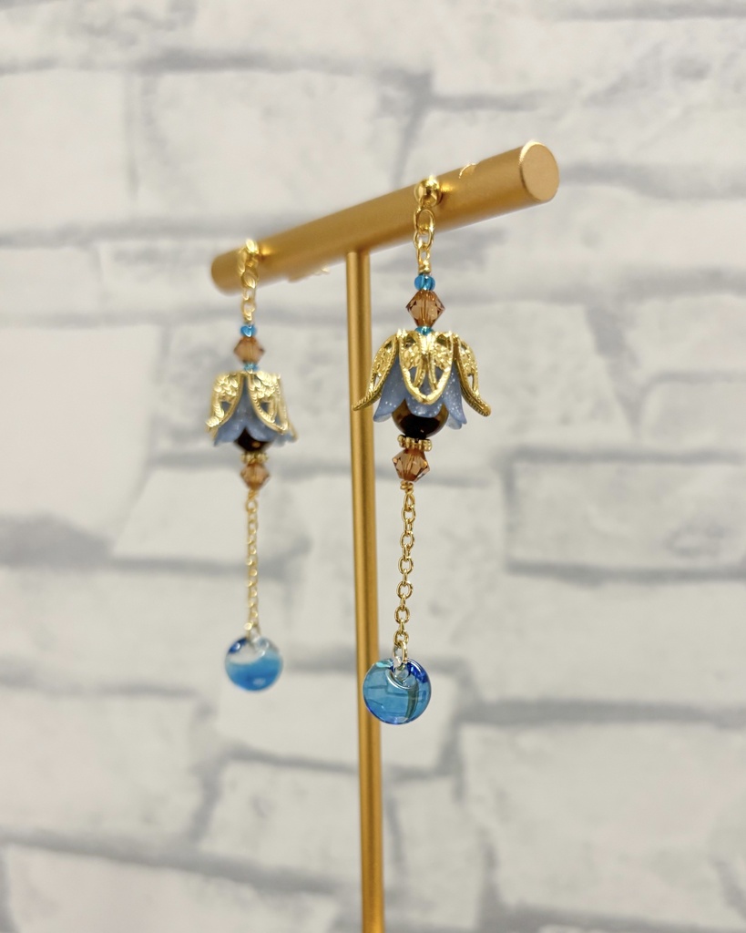【イヤリング・ピアス】グラン【お花のランタン】