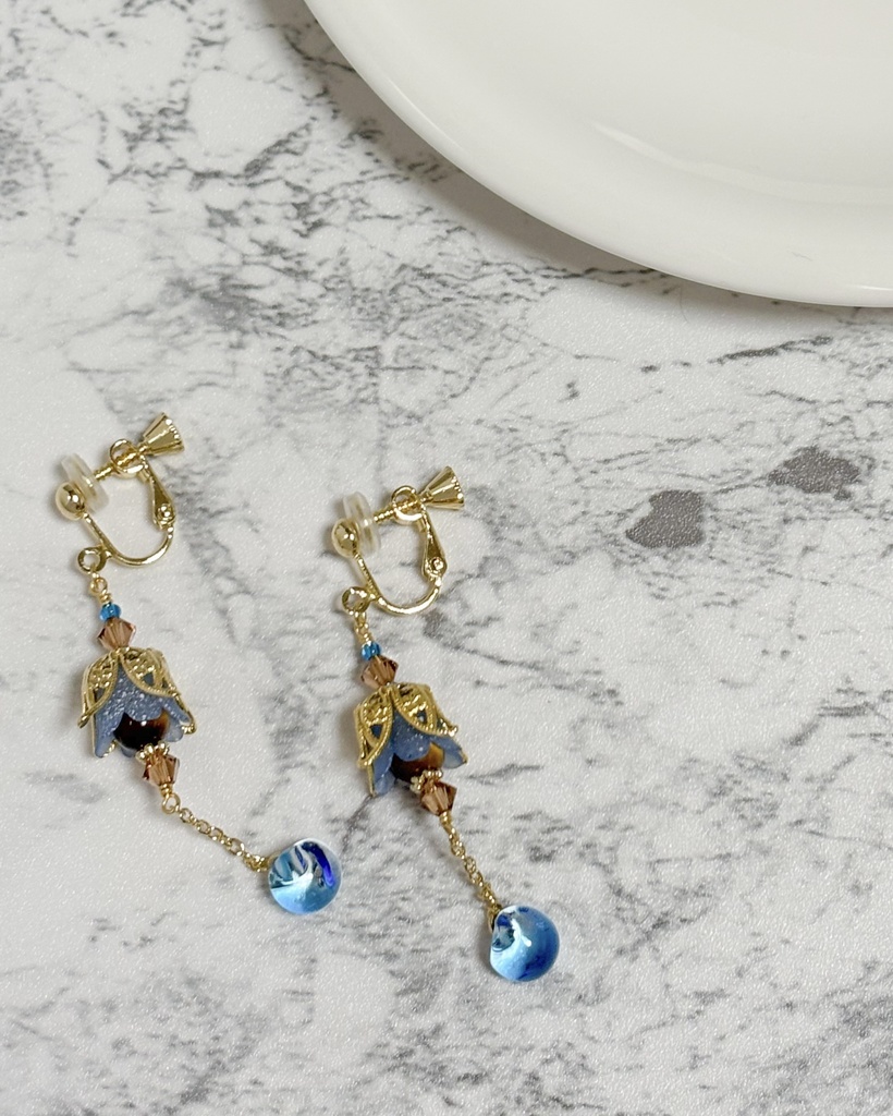 【イヤリング・ピアス】グラン【お花のランタン】