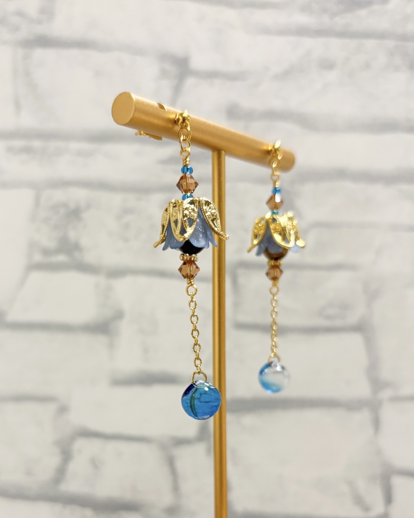【イヤリング・ピアス】グラン【お花のランタン】