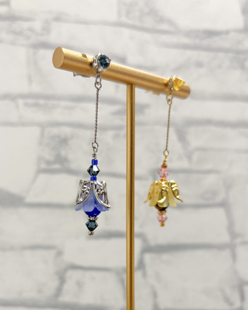 【イヤリング・ピアス】ハールート&マールート【お花のランタン】