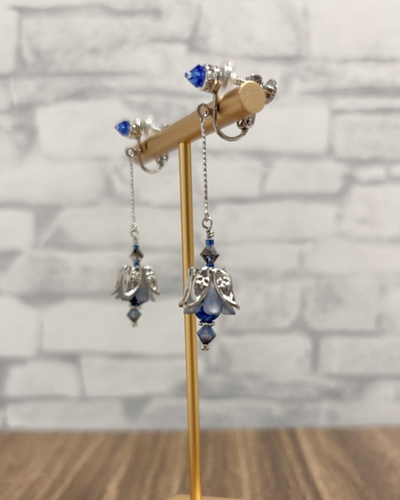 【イヤリング・ピアス】ルシファー【お花のランタン】