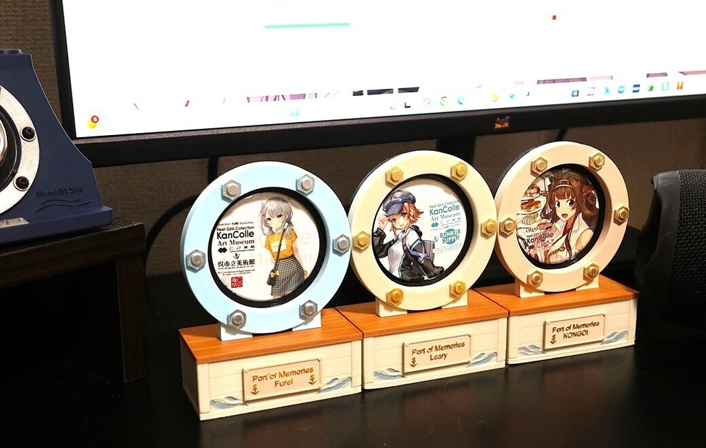 Port of Memories|舷窓風缶バッジホルダー 夏限定 北方迷彩