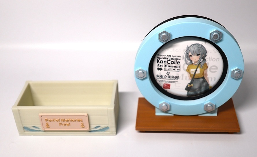 Port of Memories|舷窓風缶バッジホルダー 夏限定 北方迷彩