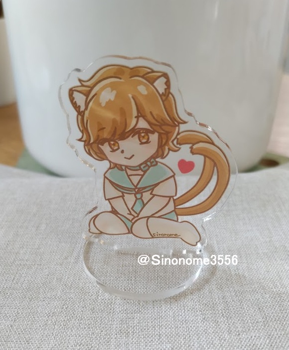 おすわりすずくんアクリルスタンド