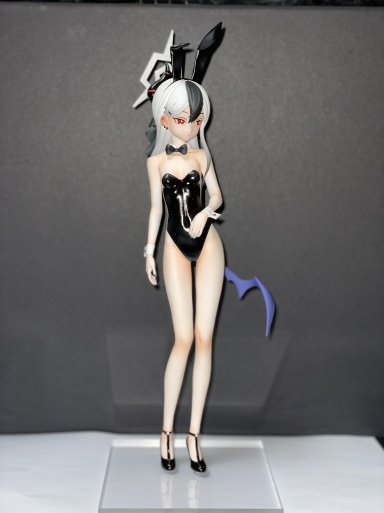 カヨコ・ドレスのバニー