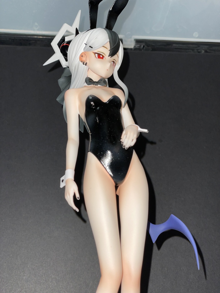 カヨコ・ドレスのバニー