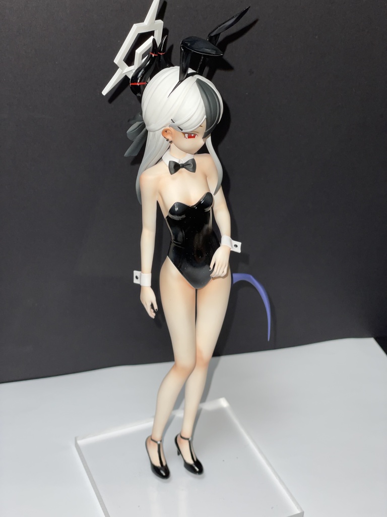 カヨコ・ドレスのバニー