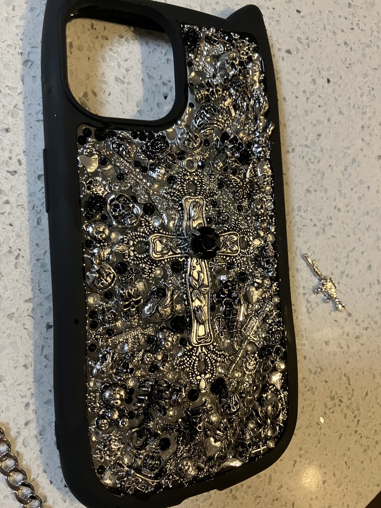 ダーク系シルバー骸骨ケース