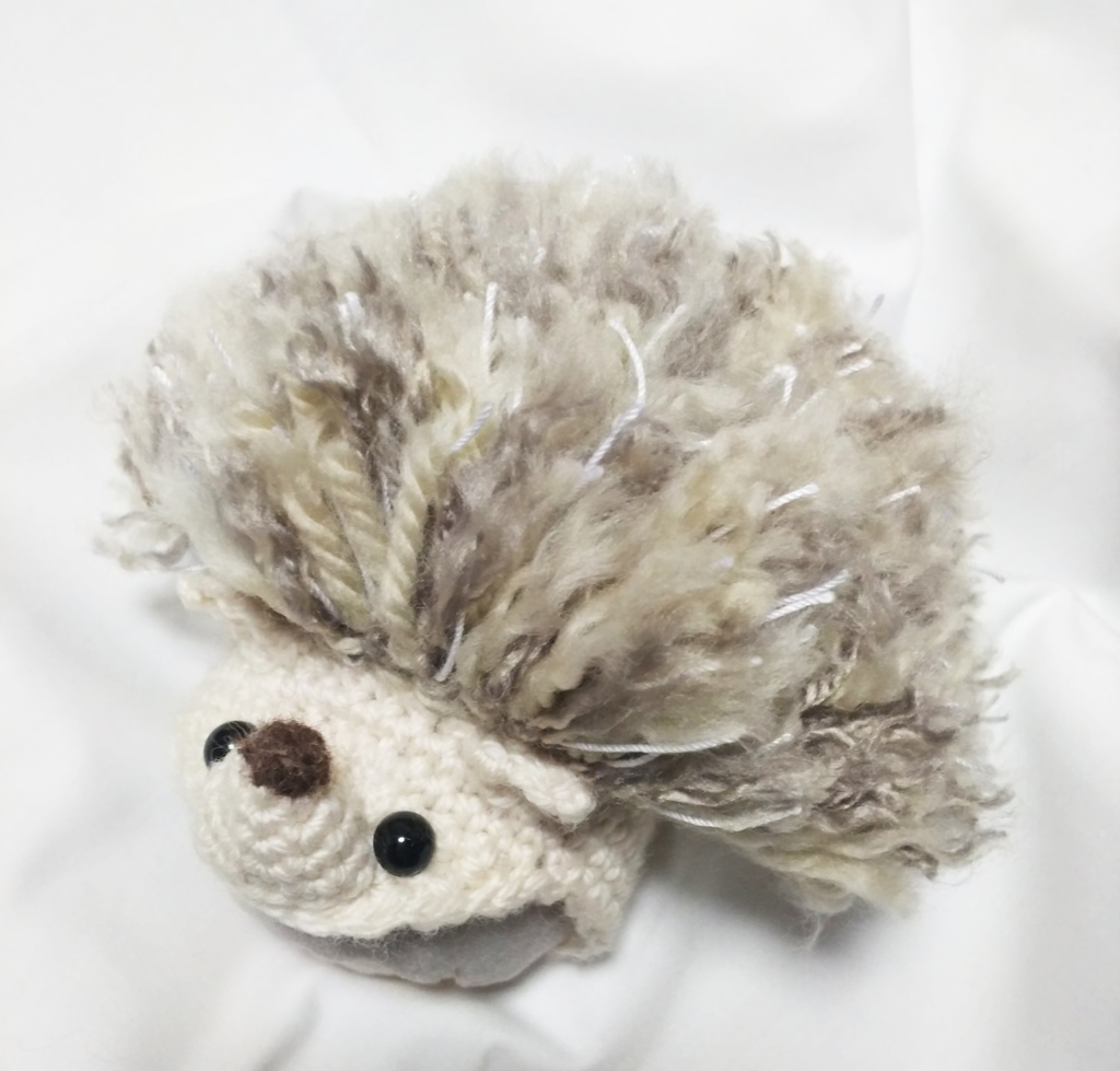 ハリネズミ ベージュ