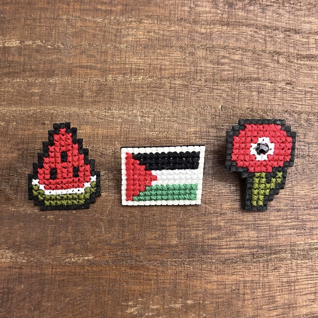 パレスチナ支援寄付付き クロスステッチピンブローチ