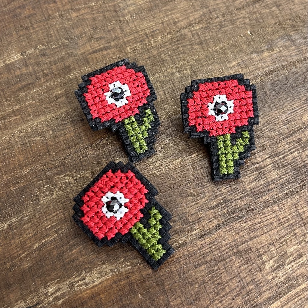 パレスチナ支援寄付付き クロスステッチピンブローチ