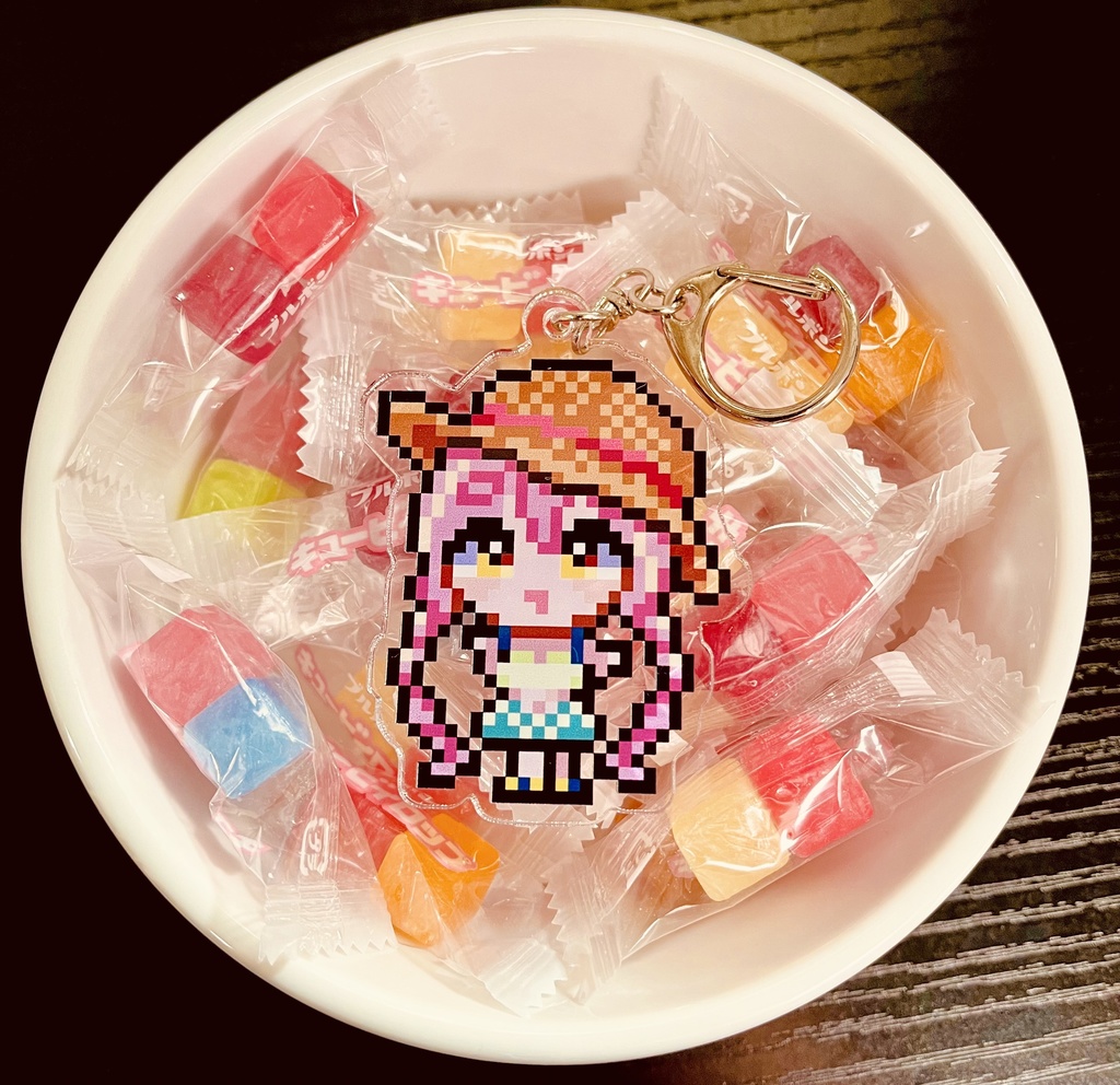 【アクリルキーホルダー】モモ