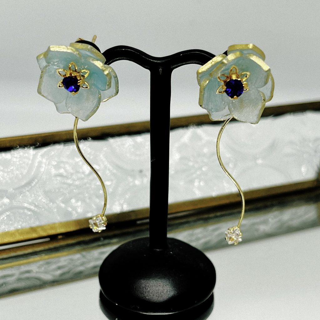 【SH】オルタンスイメージピアス