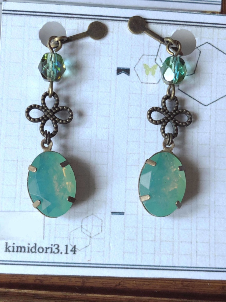 梅雨のイヤリング