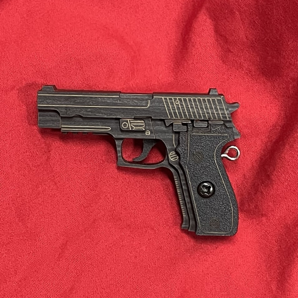 (31-2)SIG SAUER P226(風)ペンダントトップ