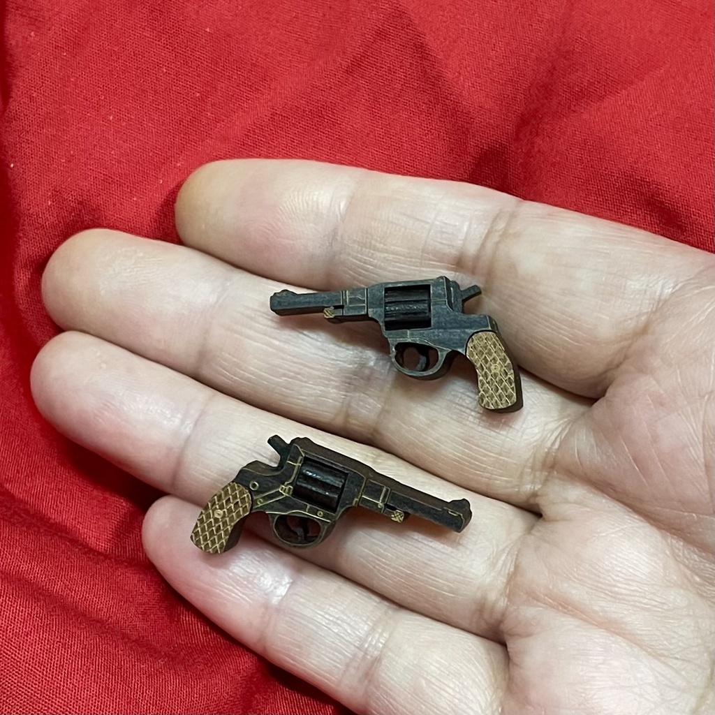 ミニチュア銃(ナガンM1895)左右セット