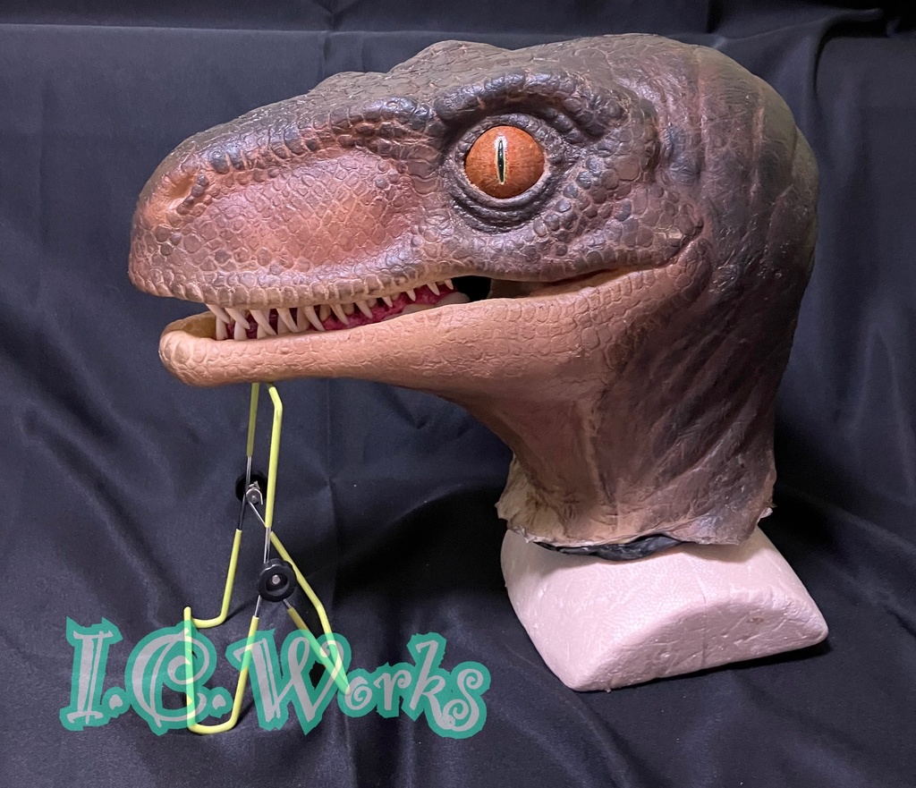 ラプトルマスク（ちょっと濃い茶色バージョン）