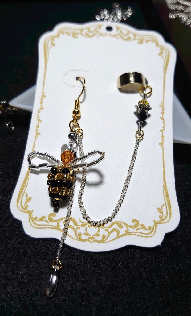 クレビイメージピアス（イヤカフ付き）