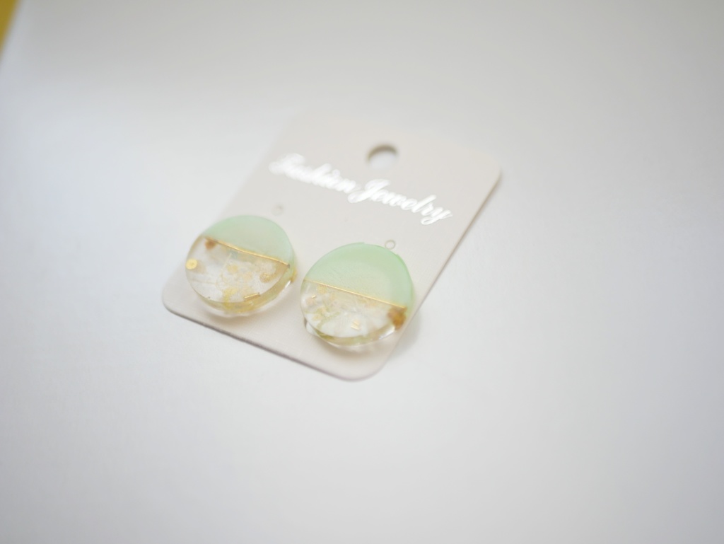 丸形ドライフラワーピアス/イヤリング