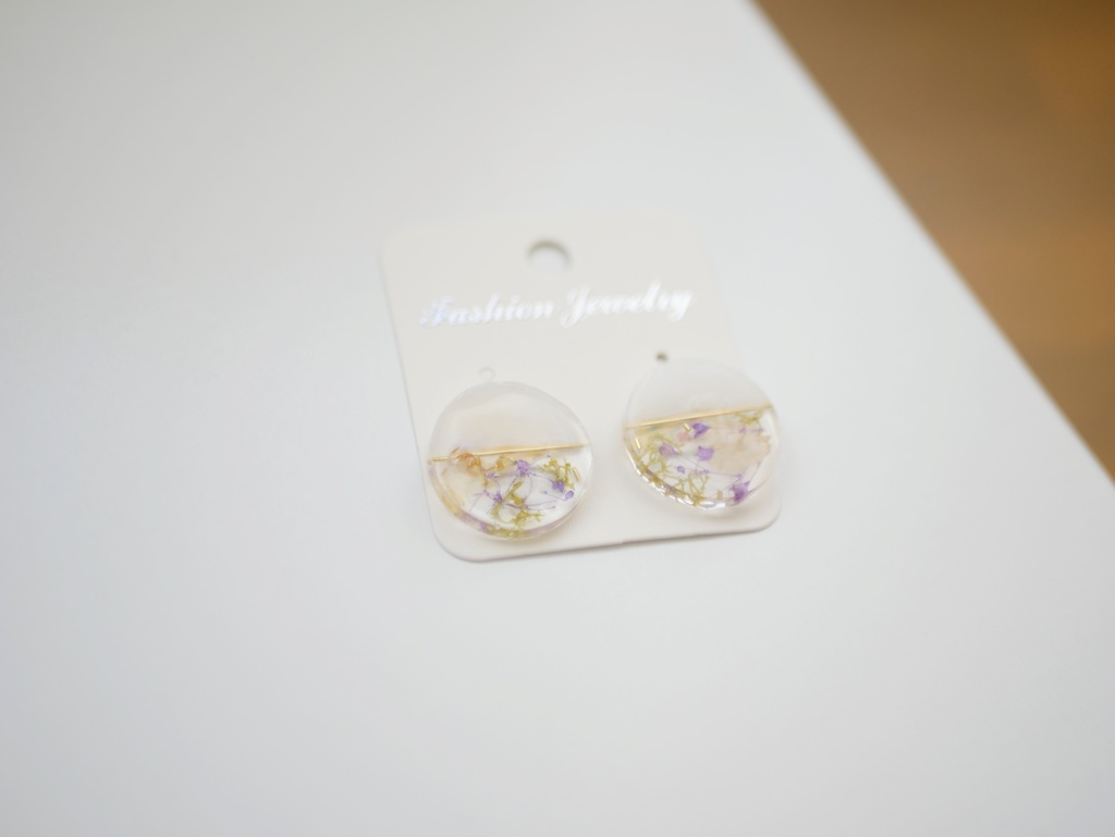 丸形ドライフラワーピアス/イヤリング