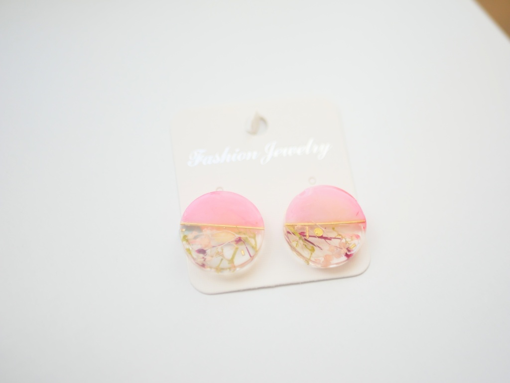 丸形ドライフラワーピアス/イヤリング