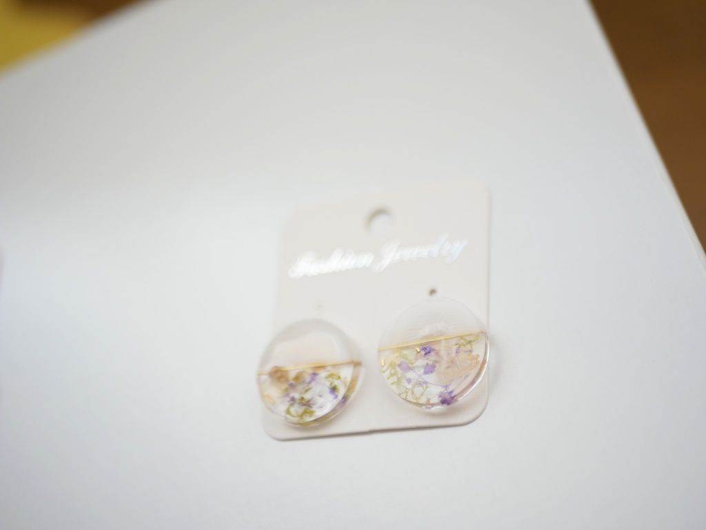 丸形ドライフラワーピアス/イヤリング