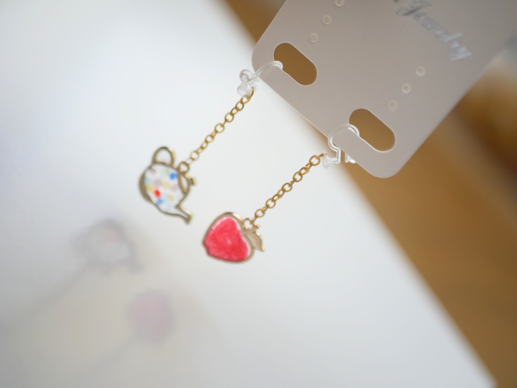 不思議のアリス風イヤリング