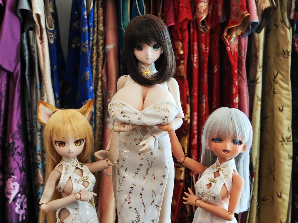乳袋チャイナドレス(50超爆乳)