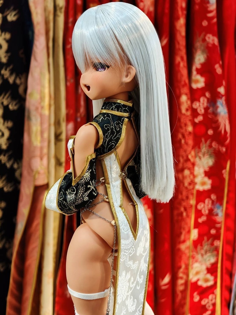 サイドカットチャイナドレス