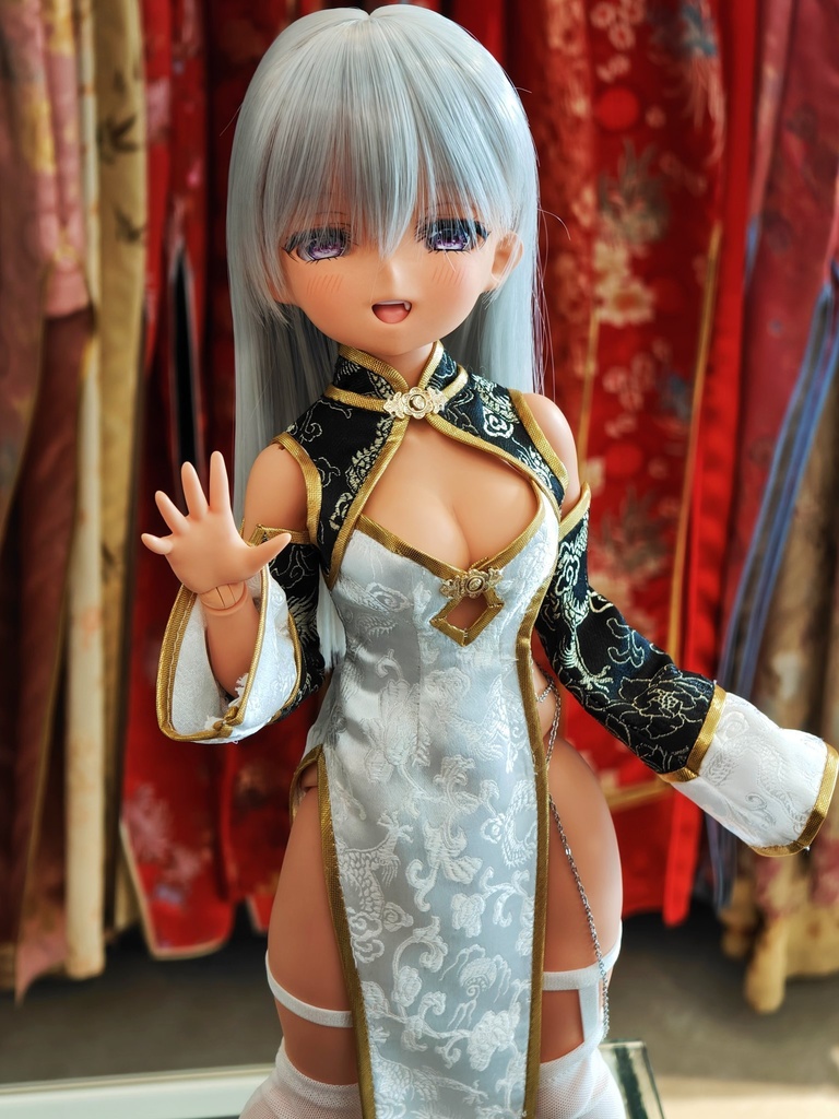 サイドカットチャイナドレス