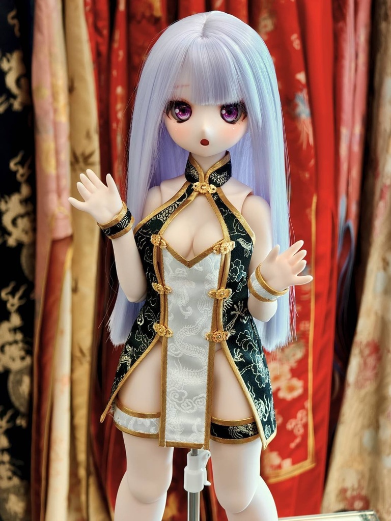 太ももチャイナドレス