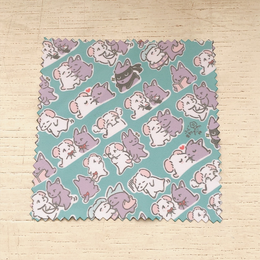 犬いっぱい眼鏡拭き（緑）