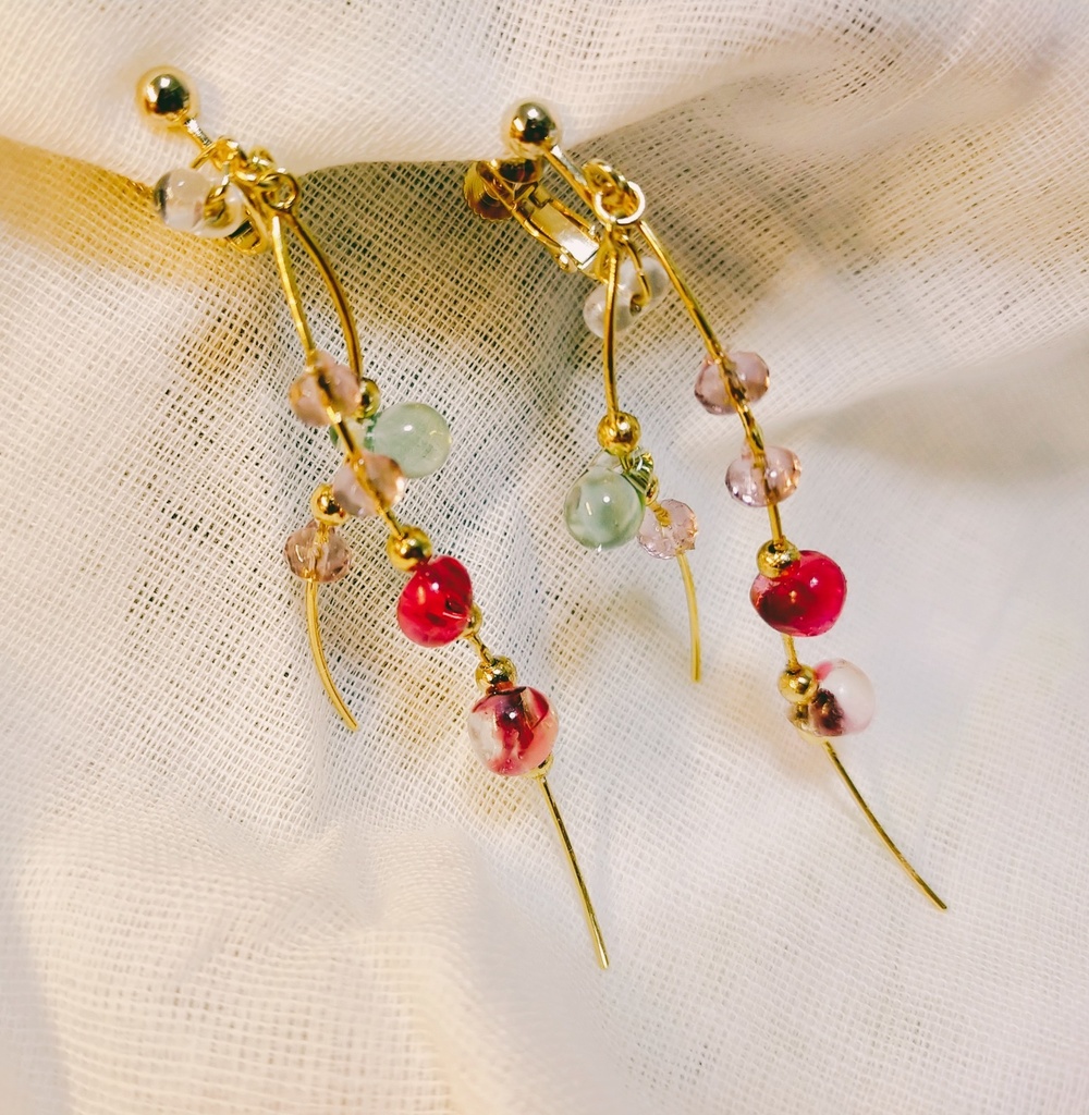 うぐちゃん極イメージイヤリング(1組)