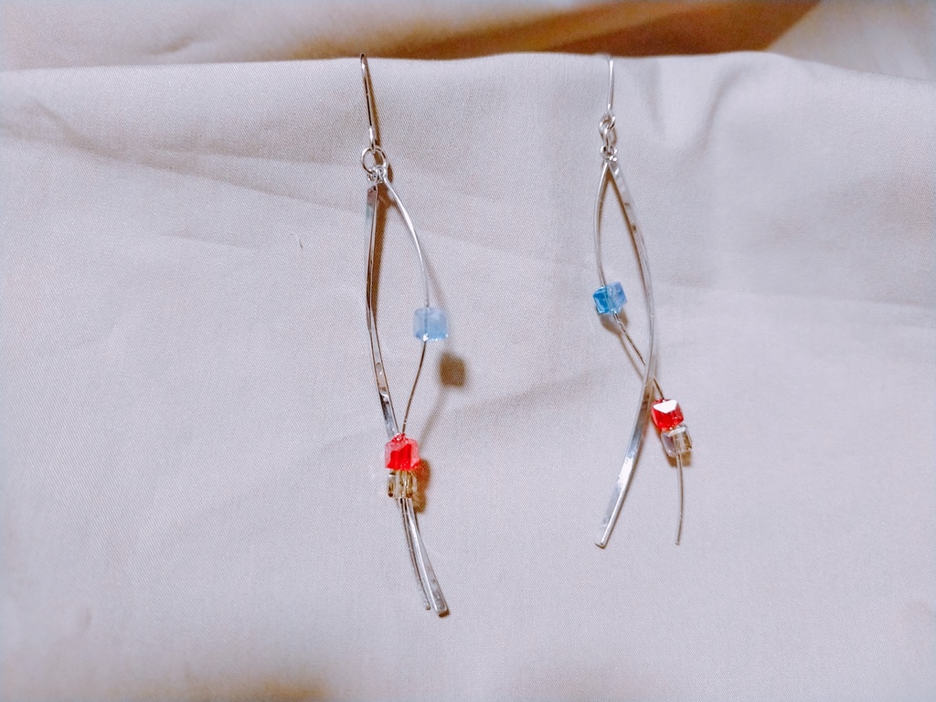 八丁念仏イメージピアス