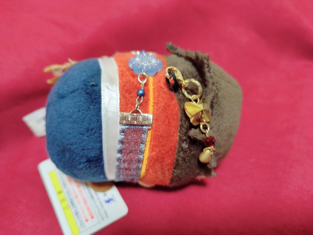 マスコットに巻き巻きブレスレット 寒梅