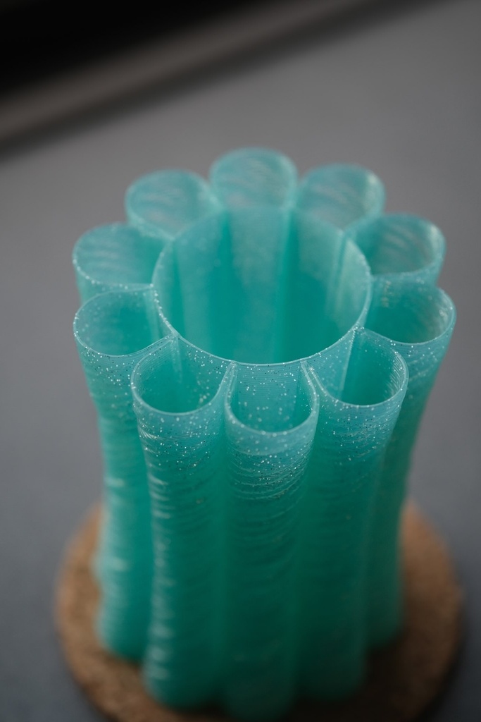 3D printed flower pen stand - type A