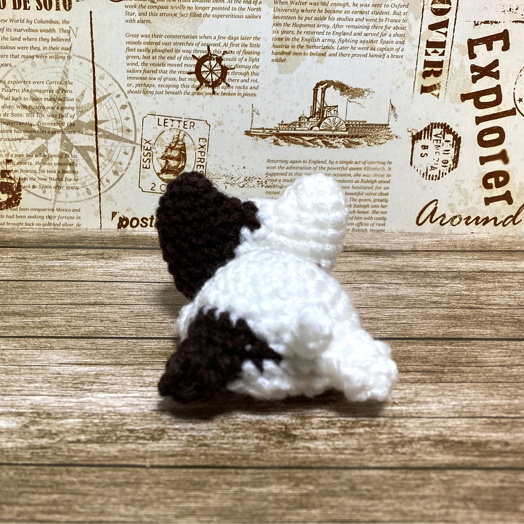 ぺたねこ(三毛)【あみぐるみ】