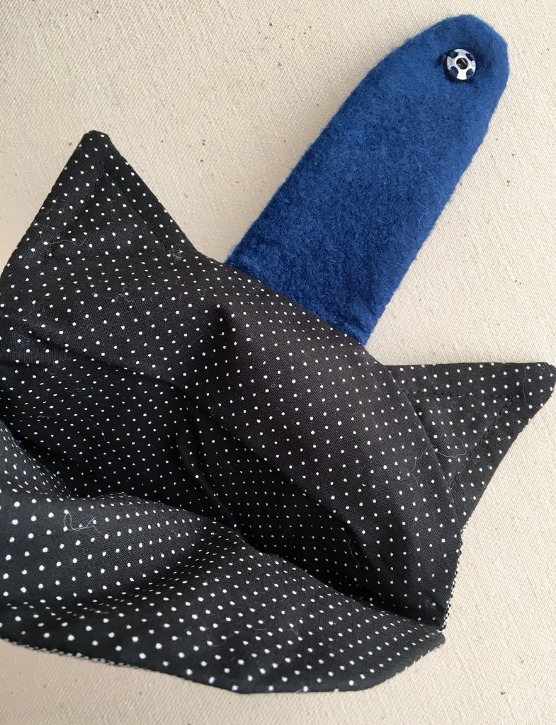 猫顔型ポーチ C