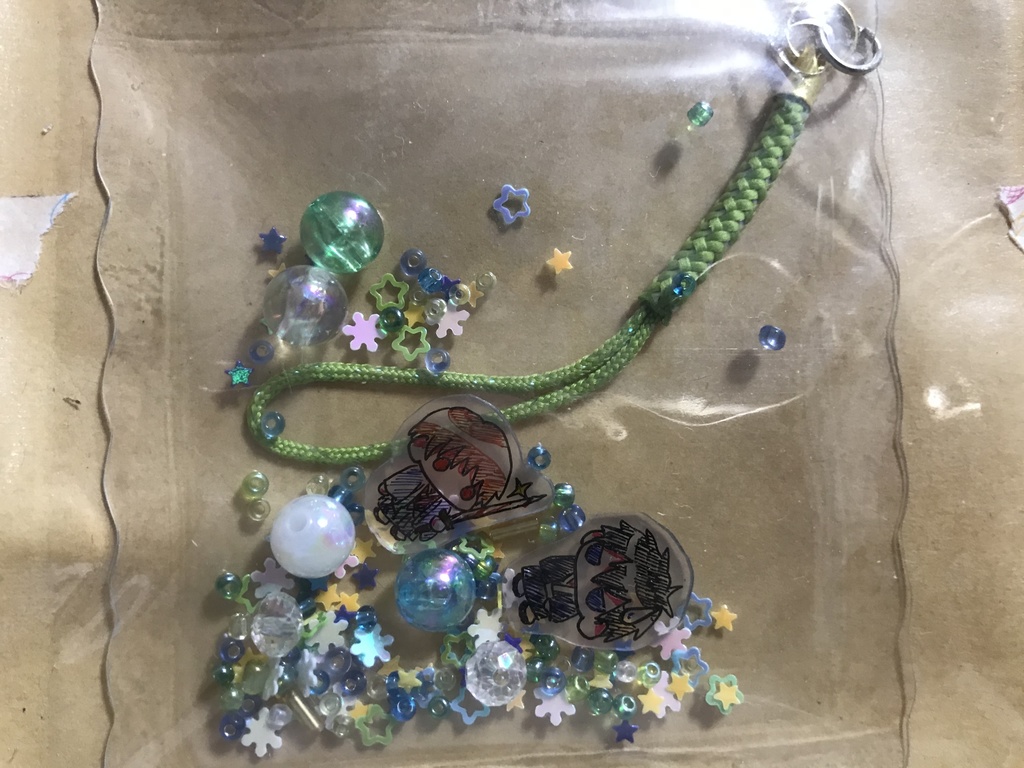 沖土プラ板シャカシャカストラップ