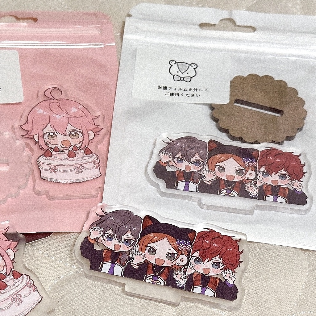 ニひひ デフォ アクスタ