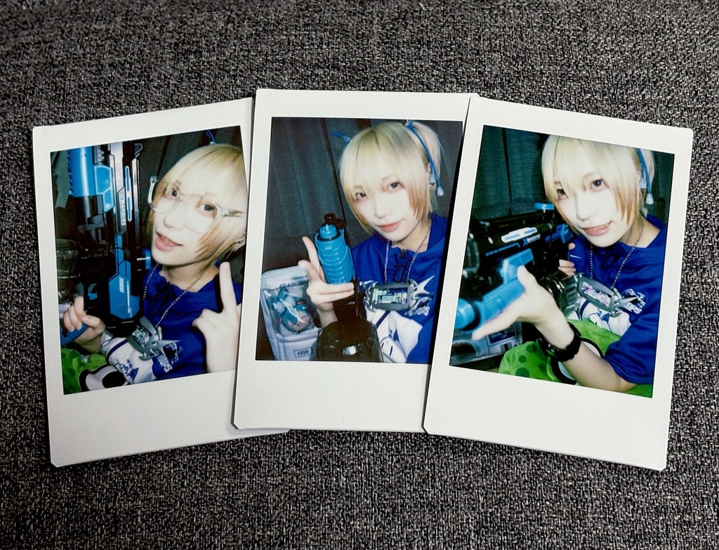 c106 サイン入りチェキ