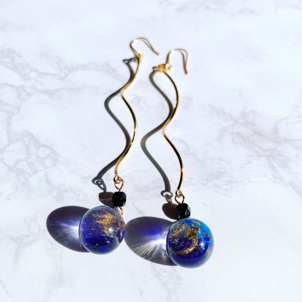 【生きてるピアス】惑星の心臓