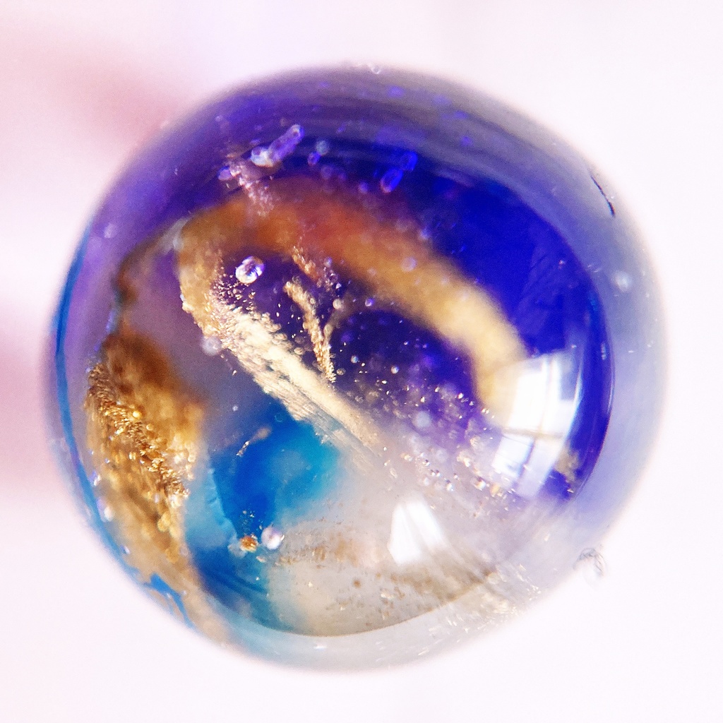 【生きてるピアス】惑星の心臓