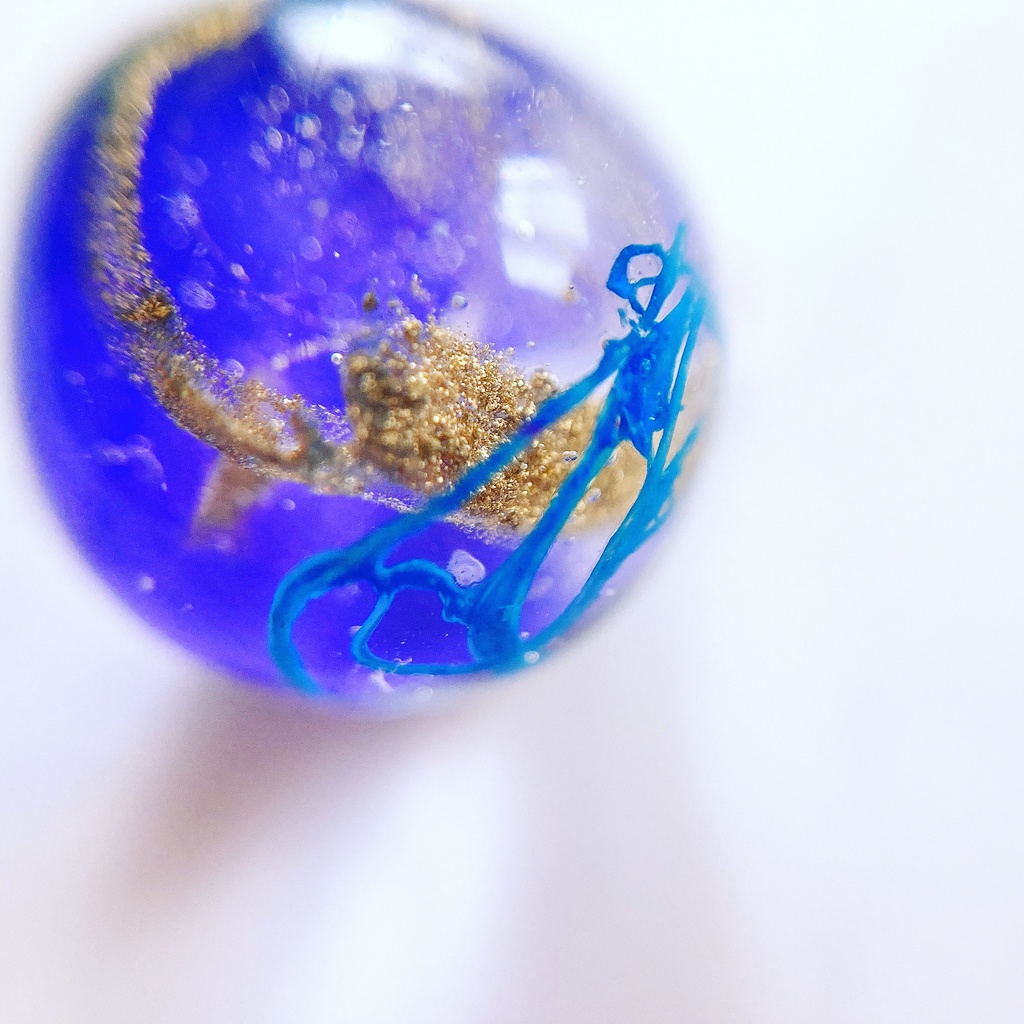 【生きてるピアス】惑星の心臓