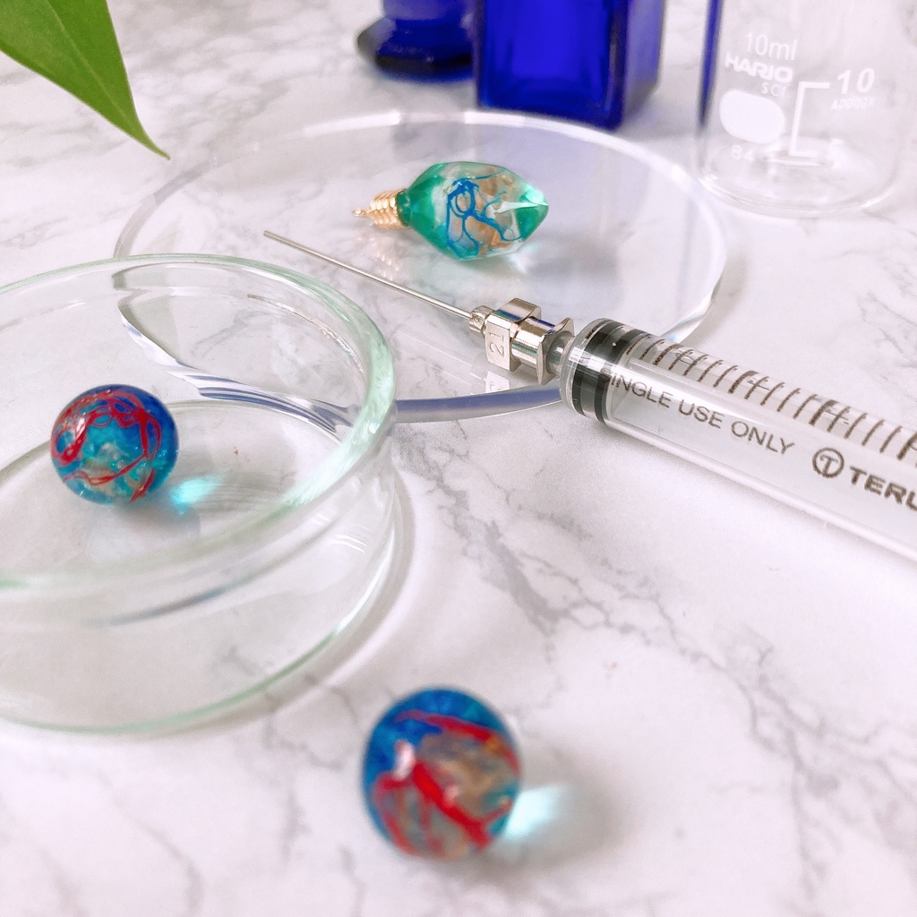 【生きてるピアス】赤の動脈