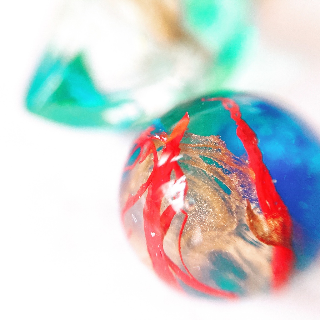 【生きてるピアス】赤の動脈