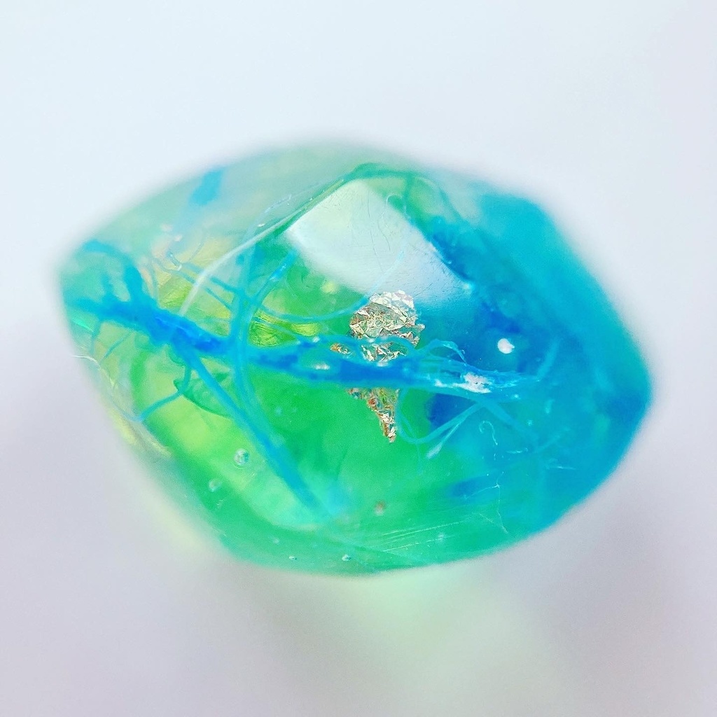 【生きてるピアス】緑の魂の種