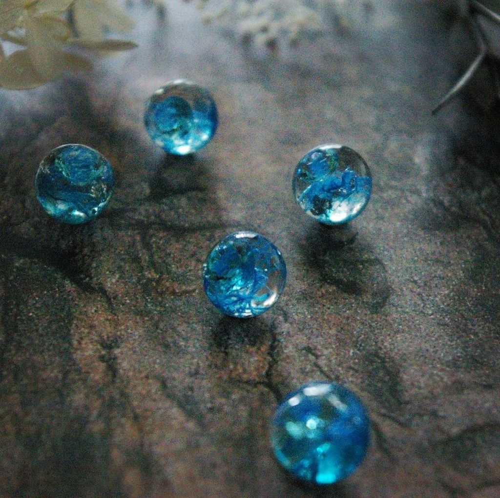 【六眼ピアス】五条先生モチーフ/六眼& 虚式茈