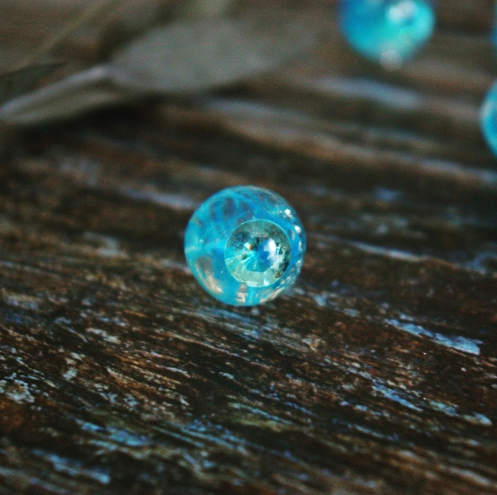 【六眼ピアス】五条先生モチーフ/六眼& 虚式茈